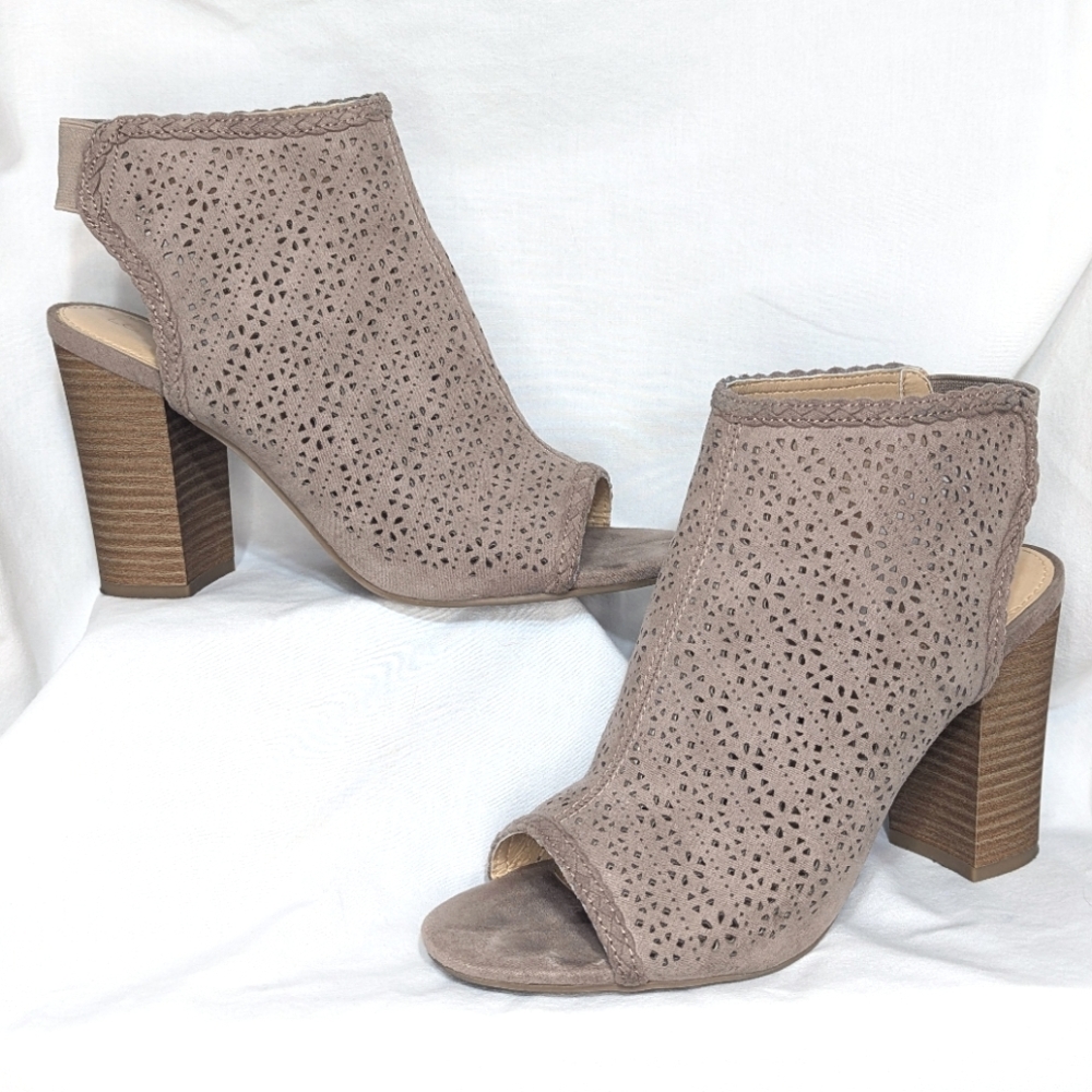 Lauren Conrad Hazelnut Heeled Peep Toe Boots (8)